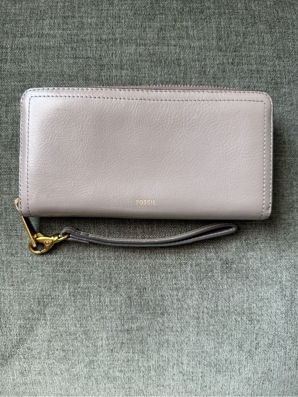 Fossil Women's Logan RFID Zip Around Clutch Wristlet Wallet in Light Taupe